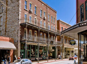 new orleans hotel eureka springs